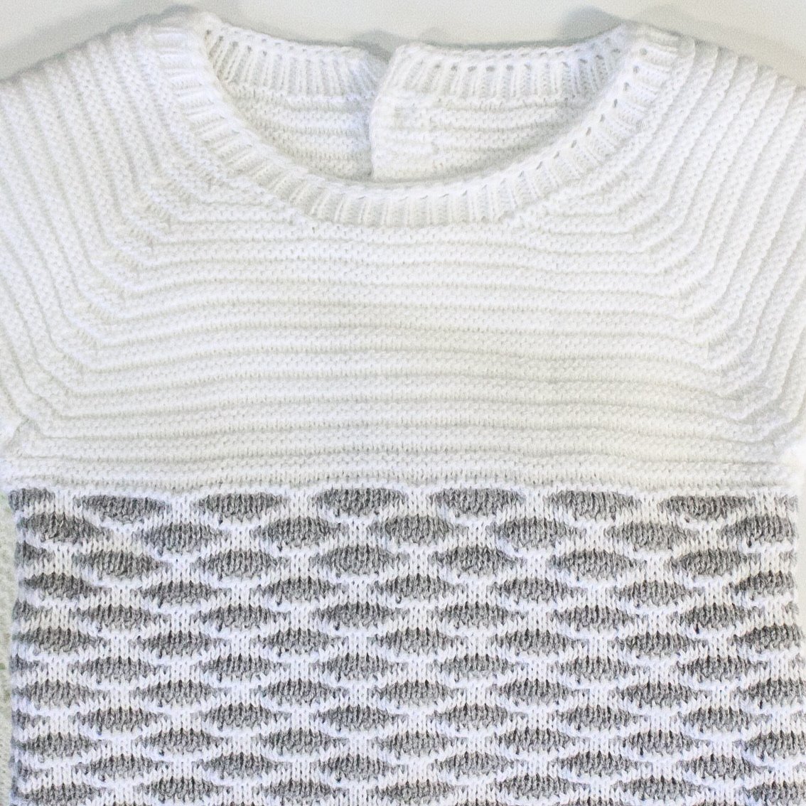 Conjunto Emiliano (MI)Gris y Blanco - Imagen 3